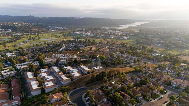 2318 Via Villegas, Carlsbad CA: https://media.crmls.org/mediaz/1810ab55-c479-4f4d-a48e-ebec8429120d.jpg