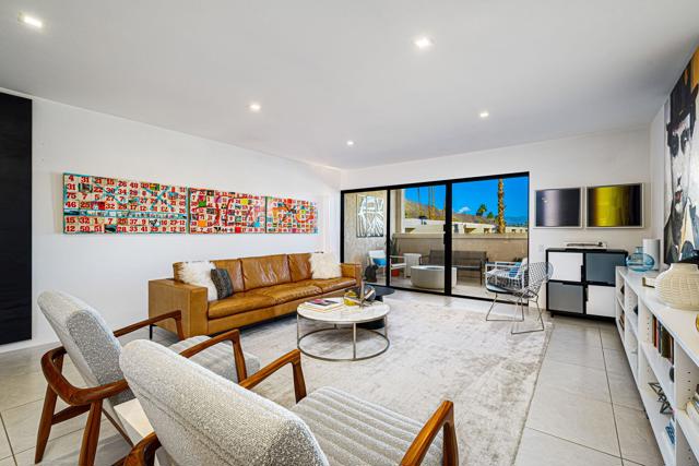 2696 S Sierra Madre, Palm Springs CA: https://media.crmls.org/mediaz/18115ac2-e0f1-4223-9d90-bdc47e363d77.jpg