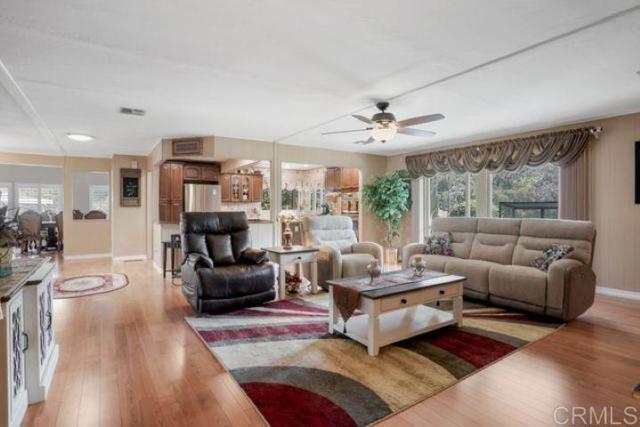 Detail Gallery Image 12 of 44 For 8975 Lawrence Welk #284,  Escondido,  CA 92026 - 2 Beds | 2 Baths