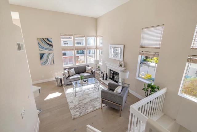 585 Shoal Circle,  CA: https://media.crmls.org/mediaz/18125dd5-a499-4e5b-87b3-61c6a4d13683.jpg