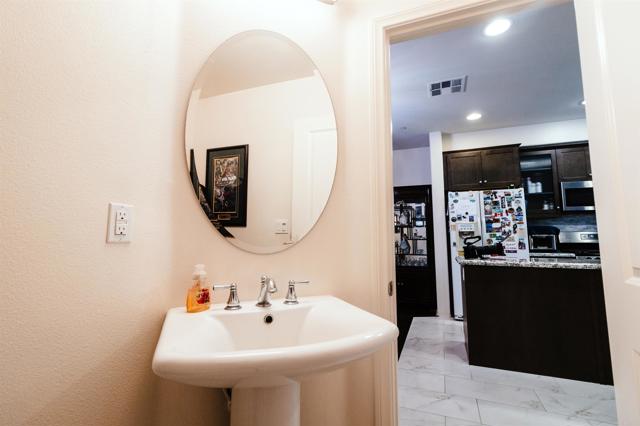 Detail Gallery Image 13 of 24 For 647 E Mustang St, Camarillo,  CA 93010 - 3 Beds | 2/1 Baths