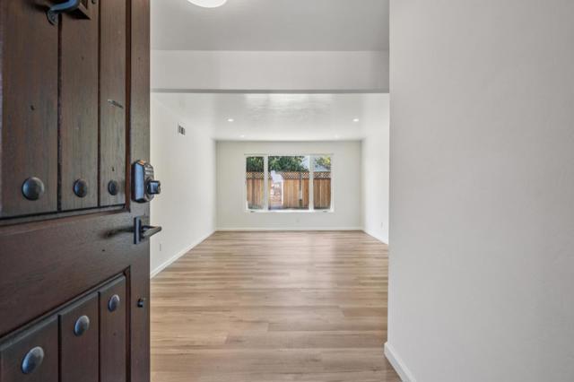 700 Gull Avenue, Foster City CA: https://media.crmls.org/mediaz/1814264d-2704-45ec-8b6c-e42b331b3671.jpg