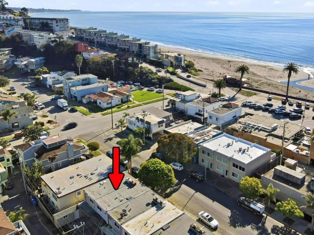 117 Marina Avenue, Aptos CA: https://media.crmls.org/mediaz/1814a96b-b52b-490e-af28-fb0fad166831.jpg