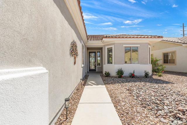 80521 Camino San Mateo, Indio CA: https://media.crmls.org/mediaz/1815194f-2319-4f68-9942-59d4e76d1473.jpg