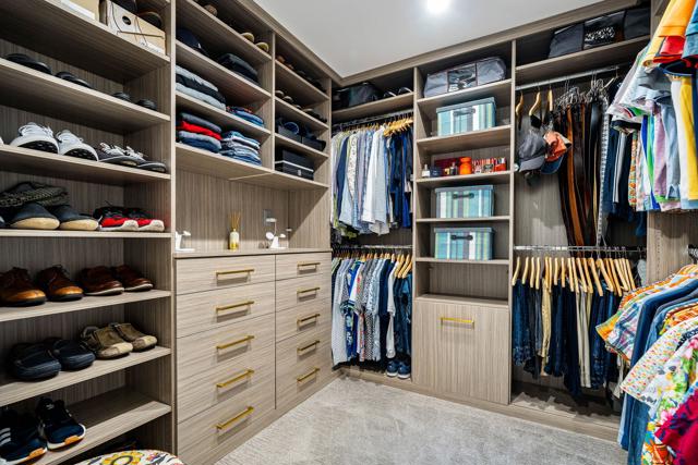 1 Cornell Drive, Rancho Mirage CA: https://media.crmls.org/mediaz/18154e9c-5a70-459d-b534-81b8416790fe.jpg