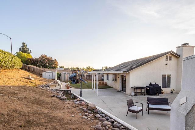 Detail Gallery Image 22 of 38 For 823 Viking Ln, San Marcos,  CA 92069 - 3 Beds | 2 Baths