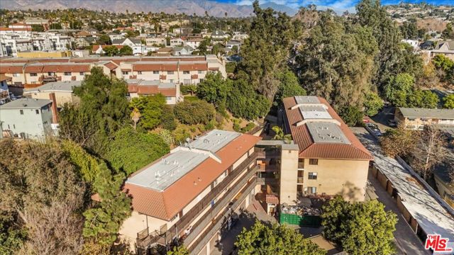 5036 Echo Street, Los Angeles CA: https://media.crmls.org/mediaz/1816a61c-2398-4805-8aa5-460bf6e0dc75.jpg