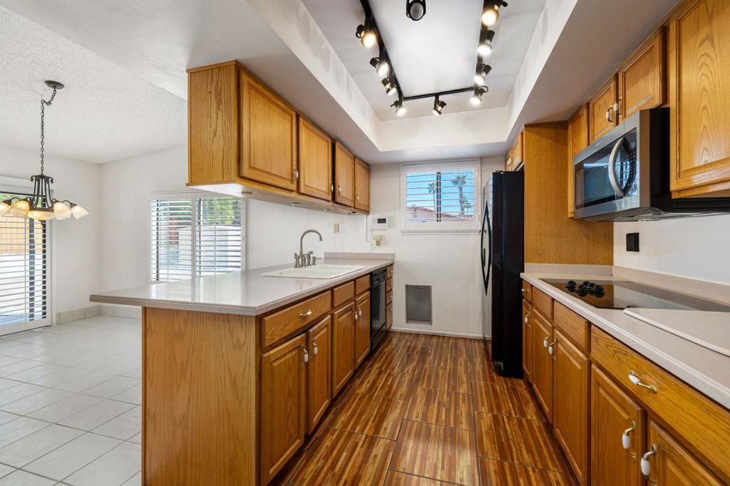 MLS #219139226DA image #10