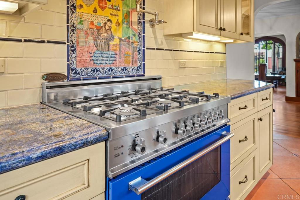 4820 Vista Street - photo 13