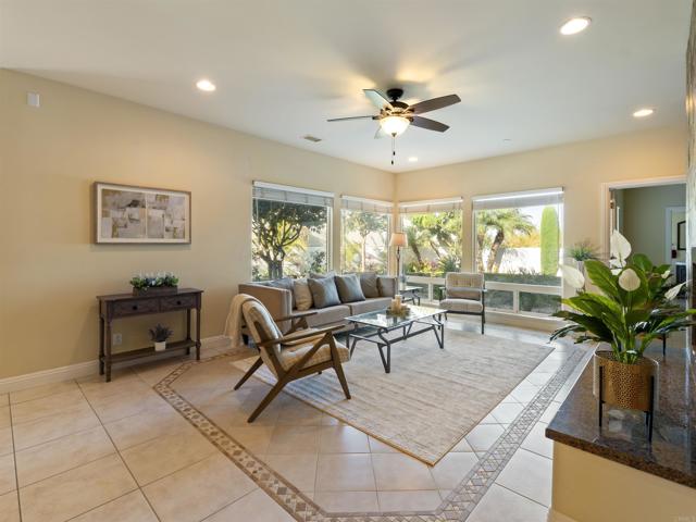 2535 San Clemente Avenue, Vista CA: https://media.crmls.org/mediaz/18190ca0-650a-4f41-95dd-cf4ef457291b.jpg