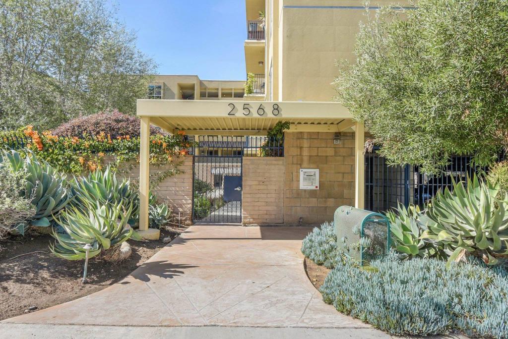 2568 Albatross St #6F