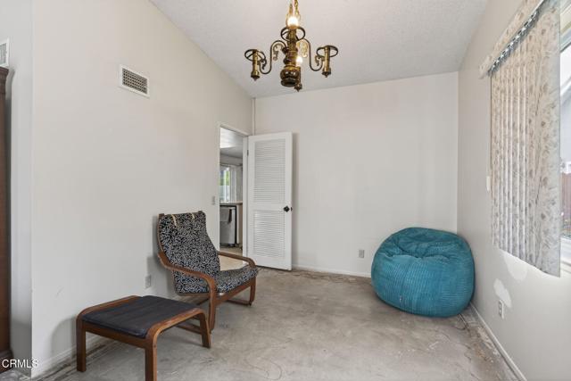 Detail Gallery Image 9 of 38 For 2110 Rhonda St, Oxnard,  CA 93036 - 3 Beds | 2/1 Baths