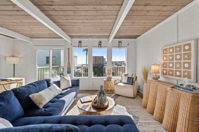 118 Marina Avenue, Aptos CA: https://media.crmls.org/mediaz/181a0a29-1ada-4d4e-abc6-057a45924b1a.jpg