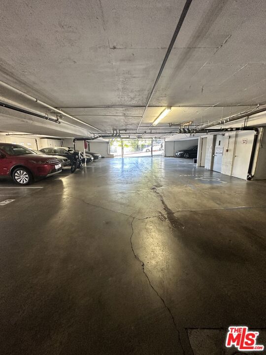 2 Panoramic Way, Berkeley CA: https://media.crmls.org/mediaz/181a9da5-bf08-4989-b0eb-c0e477e87feb.jpg