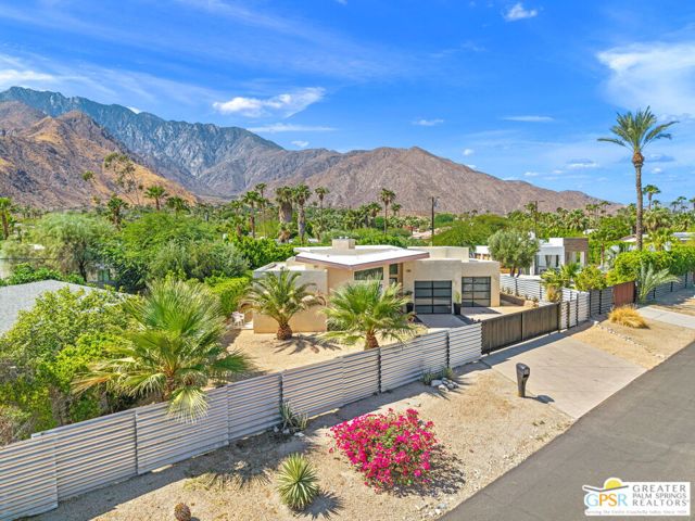 2461 N Junipero Avenue, Palm Springs, CA 92262
