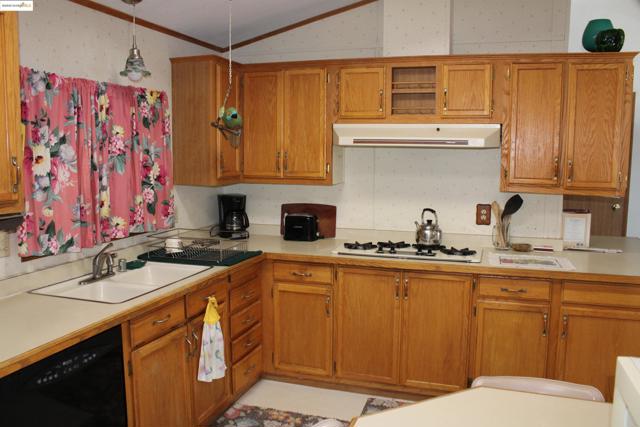 3210 Stone Rd, Bethel Island CA: https://media.crmls.org/mediaz/181c4fdb-3aa1-4e9a-968a-db36fab95e92.jpg