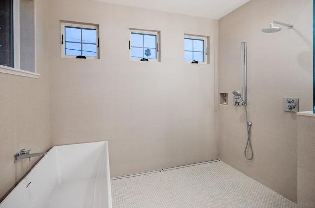 1303 Hermes Ave, Encinitas CA: https://media.crmls.org/mediaz/181c6b86-6433-4e1c-b5f6-ea8128519fae.jpg