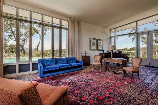 640 Los Trancos Road,  CA: https://media.crmls.org/mediaz/181d44b0-dbbb-4762-a6e9-a22f6371ae4f.jpg