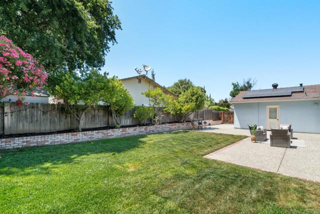 1380 Welburn Avenue, Gilroy CA: https://media.crmls.org/mediaz/181d5941-6c8a-4045-96ea-b35bd151e0c1.jpg