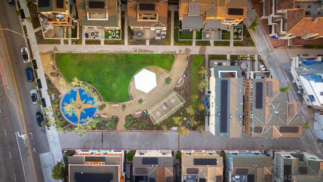 807 Santa Barbara Pl, San Diego CA: https://media.crmls.org/mediaz/181e6826-b285-4a89-a34d-a07cda012da1.jpg