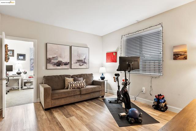 716 Cabada Dr, Brentwood CA: https://media.crmls.org/mediaz/181e6ee1-5fcb-4823-a1b2-9ca8fe7f8d41.jpg