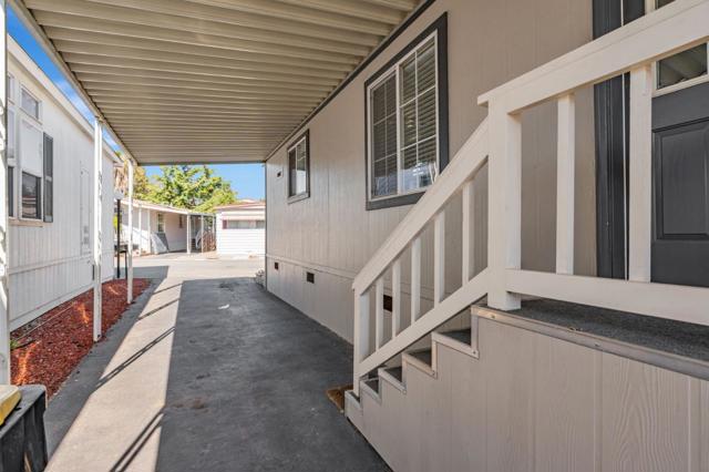 600 E Weddell Drive, Sunnyvale CA: https://media.crmls.org/mediaz/181e6fe4-a8dd-45bf-bc81-909bc83d6d3a.jpg