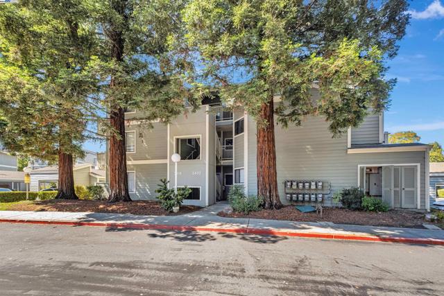 3402 Pinewood Ter, Fremont CA: https://media.crmls.org/mediaz/181e72b4-2dfd-40d2-a91c-74d41b2dadb5.jpg