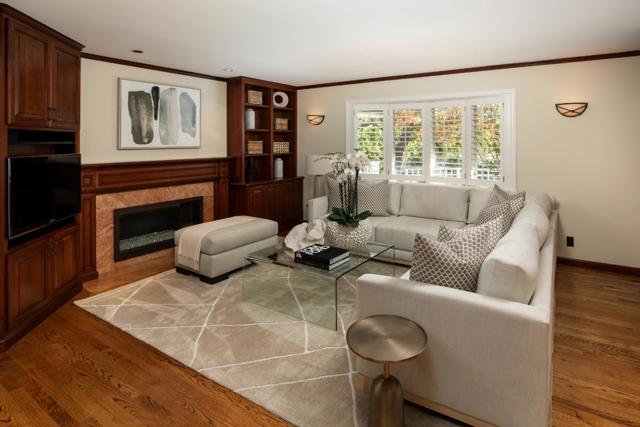 13801 Templeton Place, Los Altos CA: https://media.crmls.org/mediaz/181e9c6d-dbdf-4e83-9a11-52aa70338d32.jpg