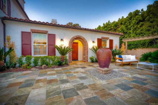 14317 Salida Del Sol, San Diego CA: https://media.crmls.org/mediaz/181f7f96-d0a6-406d-9eec-d2a97f069ba0.jpg