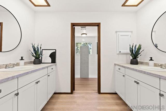 1308 Lakedale Rd, Santa Ysabel CA: https://media.crmls.org/mediaz/181fd969-cc9a-4263-a5bb-48bcb092d78b.jpg