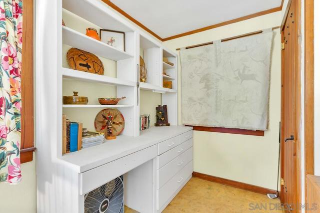 Image 37 of 64 For 28967 Oak Ln