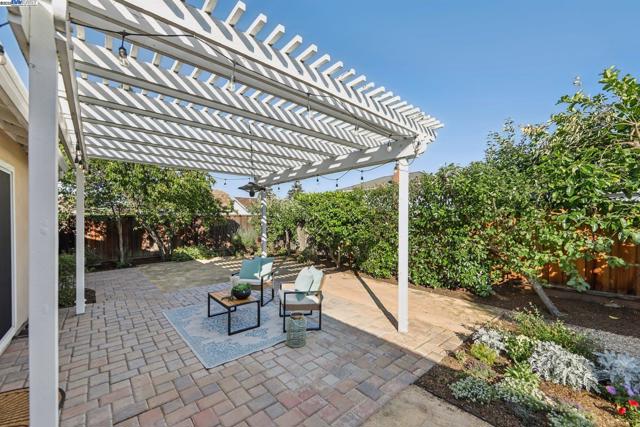 137 Cassandra Pl, San Ramon CA: https://media.crmls.org/mediaz/181feb1c-3c5d-4dad-8356-c24030386ab2.jpg