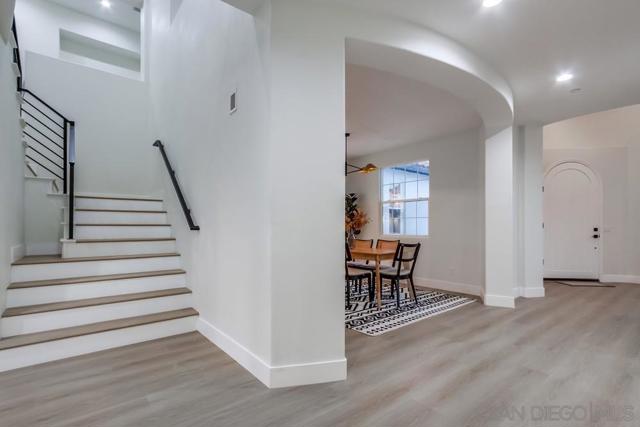 2482 San Clemente Ave, Vista CA: https://media.crmls.org/mediaz/18206855-c1ab-4672-99e9-c617c9950a9f.jpg