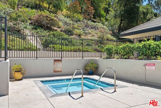 Drew Fenton | 2880 Woodwardia Drive Los Angeles CA | MLS: 7374949