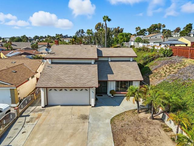 3444 Corte Loro, San Diego CA: https://media.crmls.org/mediaz/18231436-3b2b-47e9-80fa-19301dfa362c.jpg