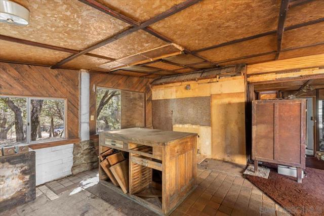 12220 Rebel Wind Rd, Descanso CA: https://media.crmls.org/mediaz/18234140-5419-42b4-be55-c426329802f2.jpg
