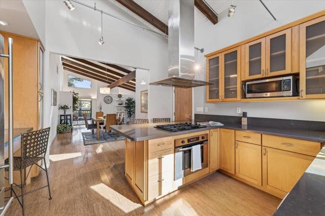 142 11th Street, Pacific Grove CA: https://media.crmls.org/mediaz/18238611-3e83-4769-b0f8-0b240f2b261a.jpg