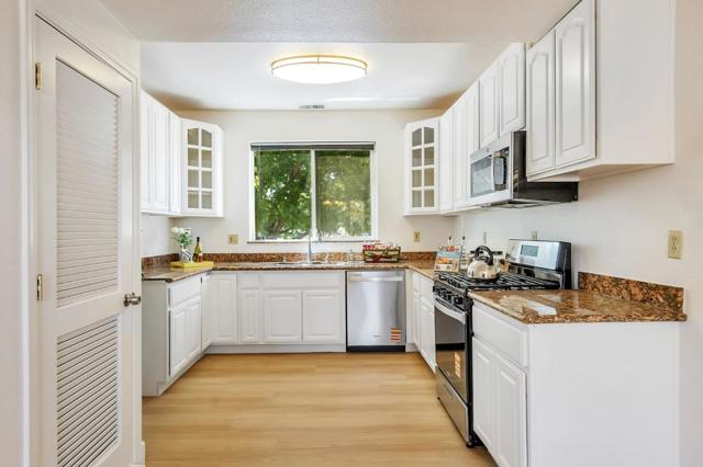 425 Carpentier Way, San Jose CA: https://media.crmls.org/mediaz/1823db67-e31a-442c-986c-b4114cff3047.jpg