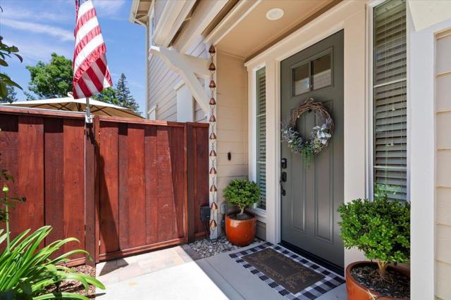 255 Stoney Creek Lane, Morgan Hill CA: https://media.crmls.org/mediaz/18243ab4-0f6b-45a1-af8a-bf76c055cba4.jpg