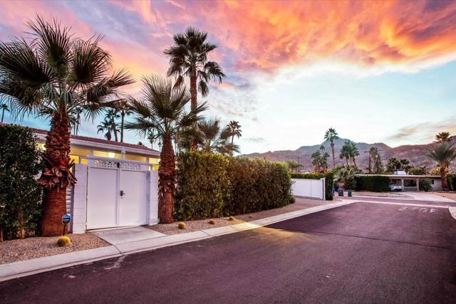 68159 Mountain View Road, Cathedral City CA: https://media.crmls.org/mediaz/18243e74-40e2-446e-97a0-df31b5366919.jpg