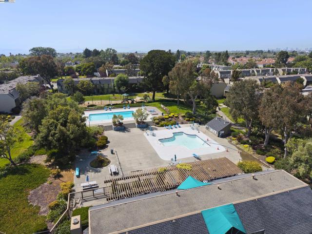3112 La Campania, Alameda CA: https://media.crmls.org/mediaz/18256018-388f-4d89-a938-e90e49681e75.jpg