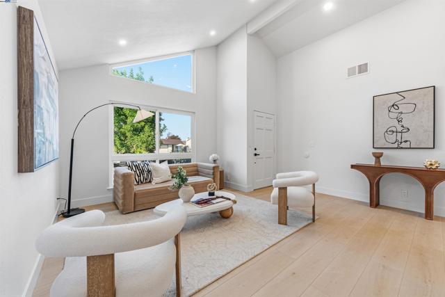 3790 Ruskin Pl, Fremont CA: https://media.crmls.org/mediaz/182597ec-86e1-4fed-a4dd-f02723915b91.jpg