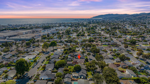 2694 Dawson Avenue, Ventura CA: https://media.crmls.org/mediaz/18281017-7cbe-4bdc-b2e4-8b689c24e802.jpg
