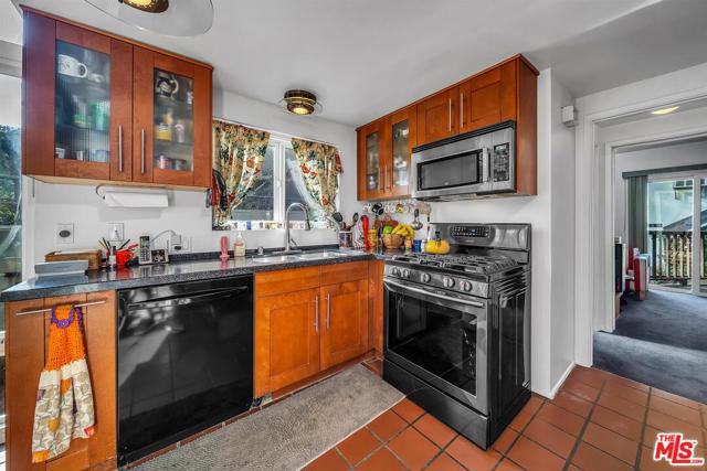 Image 3 for 8122 Willow Glen Rd, Los Angeles, CA 90046