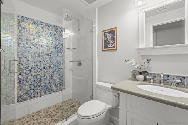 8595 Via Mallorca, La Jolla CA: https://media.crmls.org/mediaz/182881f2-caf4-427a-9071-43fab7cb7467.jpg
