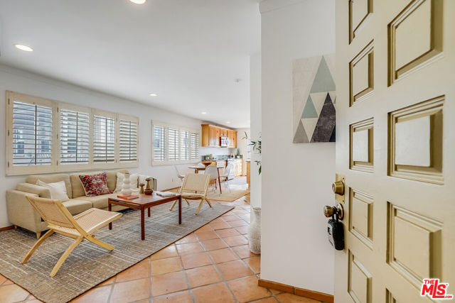 927 21st Street, 7 photo 3