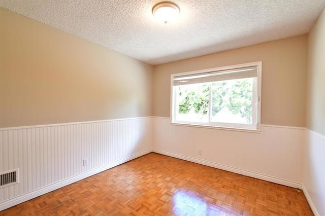 2756 Comstock Circle, Belmont CA: https://media.crmls.org/mediaz/18293856-5470-4ff9-a3e1-2f0f34d0e4ac.jpg