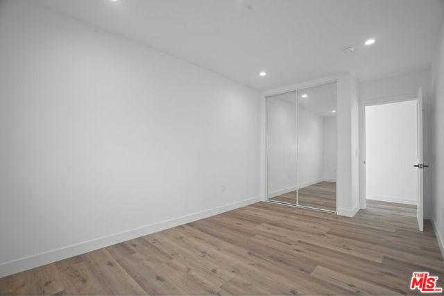 2808 S Cloverdale Avenue, Los Angeles CA: https://media.crmls.org/mediaz/18299883-2792-4b81-a0dd-3c201191d95c.jpg