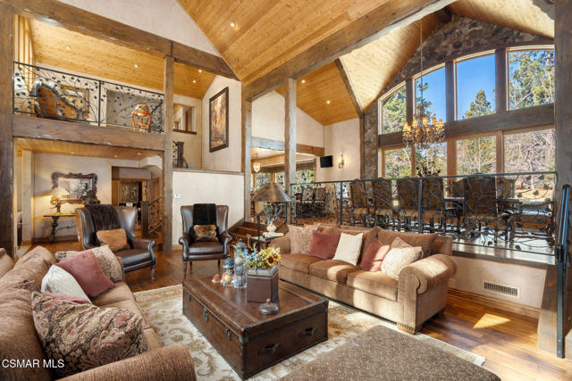 32310 Hummingbird Court, Running Springs CA: https://media.crmls.org/mediaz/1829ac61-00be-4acd-ad75-9e344017b284.jpg
