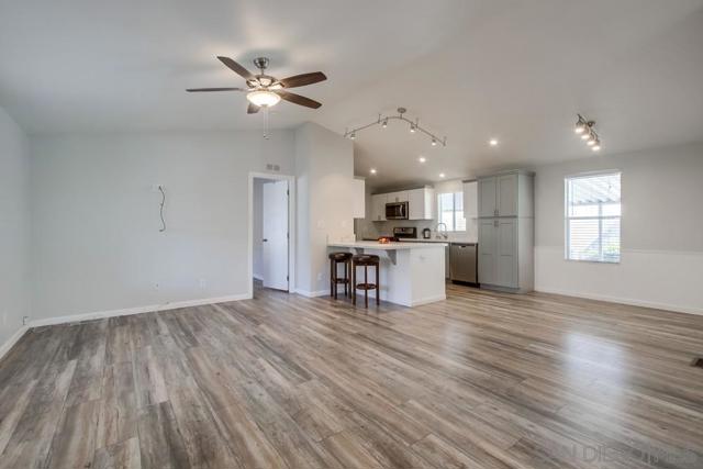 450 E Bradley Ave, El Cajon CA: https://media.crmls.org/mediaz/182aa02d-3aab-40b5-8d31-7a25e64de1a9.jpg